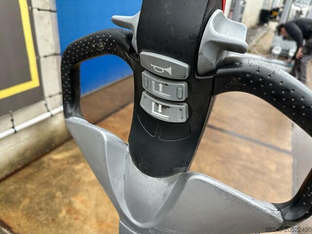 VS-22488 Elektryczny wózek paletowy Still EXU 16, rok produkcji 2019 STILL EXU 16