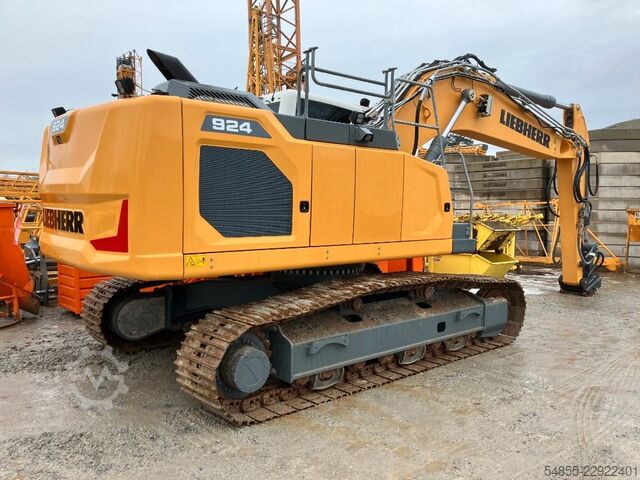 Keðjugrafa LIEBHERR R924 G8.0-D
