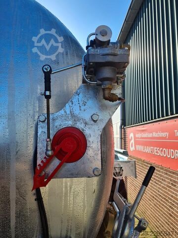 Injecteur de lisier Vaia waterwagen MB 100