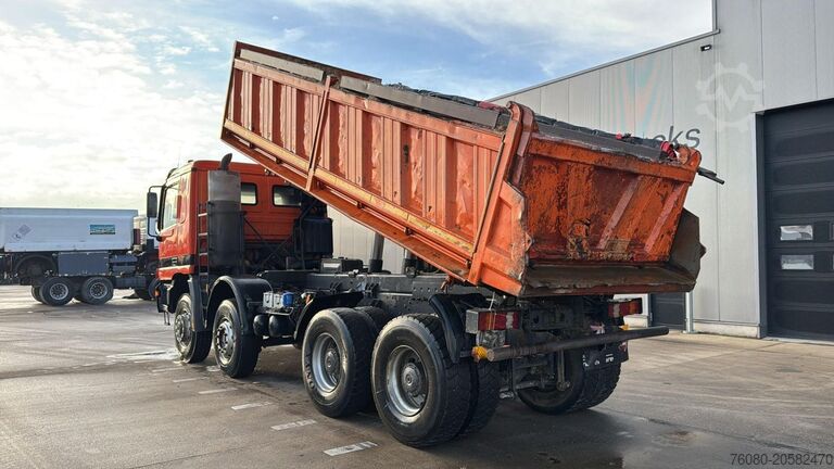 Tipper 3 côtés Mercedes-Benz Actros 4143 (EPS / 8X6 / LAMES / GRAND PONT / S...