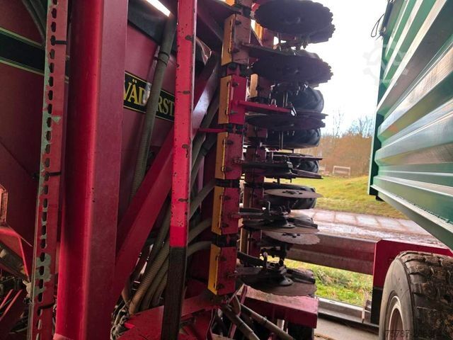 Alat penabur benih Väderstad RD 600 P Drille