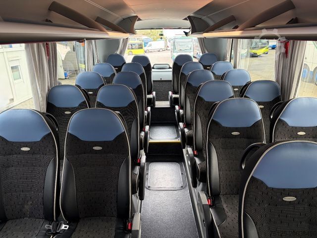 Medzimestský autobus NEOPLAN Jetliner C R12 Regio P27  WC Küche