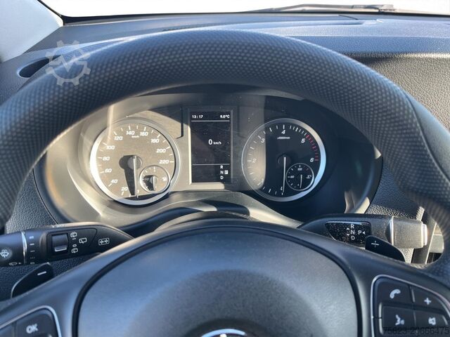 Minibús Mercedes-Benz Vito 114 CDI Tourer PRO Klima Sitzh. Kamera