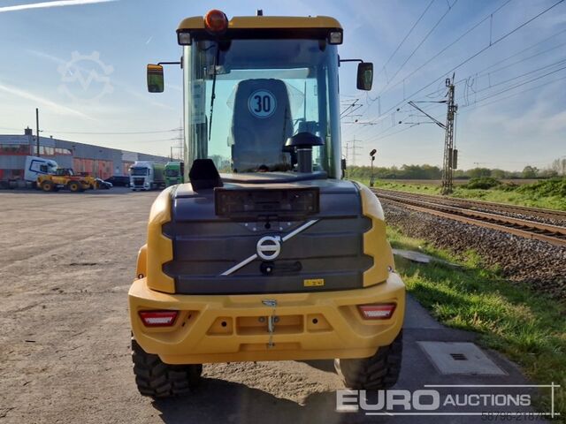 Навантажувачі Volvo L30HS