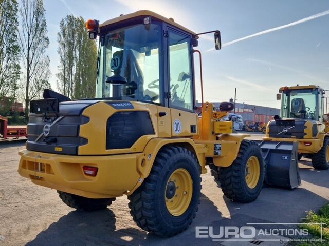 Навантажувачі Volvo L30HS