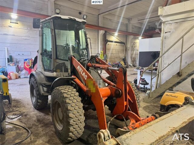 Pemuat roda Atlas 65S Wheel Loader w/ Bucket.