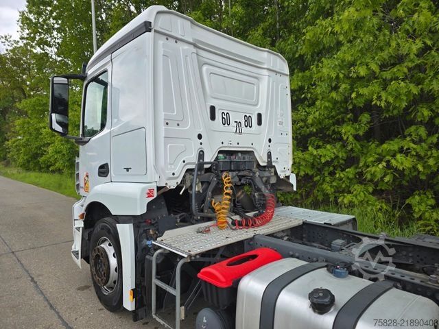 मानक ट्रैक्टर यूनिट MERCEDES-BENZ Actros 1840