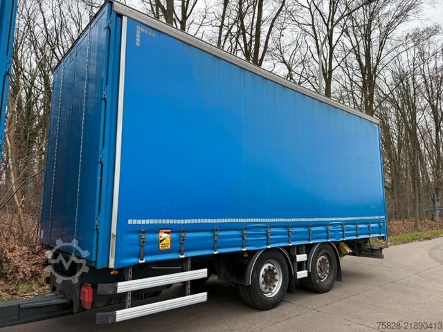 Camión plataforma con toldo RENAULT T480 High / Retarder / Bycool / Anhänger vorhand