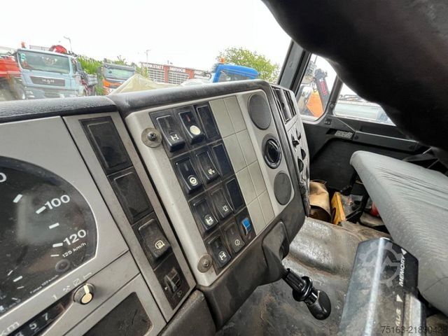 Üç taraflı damperli kamyon MAN F2000 19.343 FAK 2-Achs Allradkipper Kran