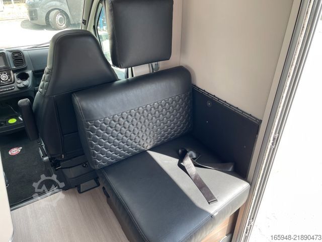 Autocaravana semi-integrada ADRIA Matrix 670 SL Supreme *Luftfeder*TOP Ausstattung