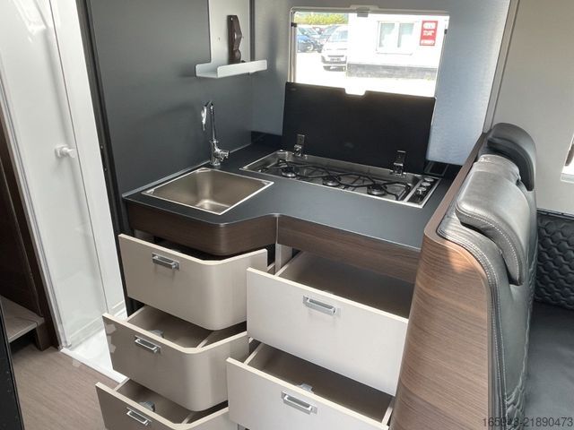 Autocaravana semi-integrada ADRIA Matrix 670 SL Supreme *Luftfeder*TOP Ausstattung