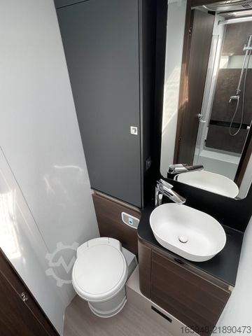Autocaravana semi-integrada ADRIA Matrix 670 SL Supreme *Luftfeder*TOP Ausstattung