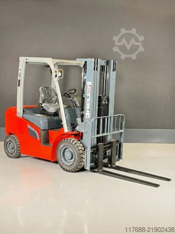 Дизельний фронтальний навантажувач Heli CPCD25-G3 Diesel 2,5t 4,7m Triplex KUBOTA Garantie