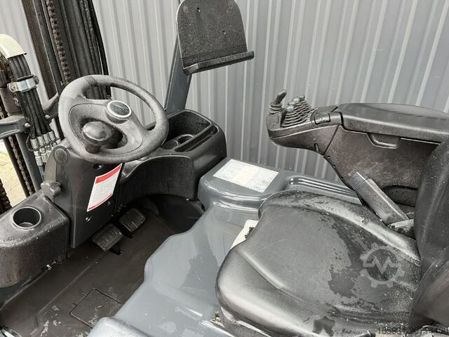 Chariot élévateur électrique à 3 roues Linde E20L-02