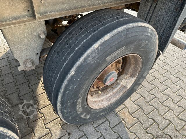 Trosmjerni kiperski prikolica SCHMITZ CARGOBULL Gotha ZKD 18 Tandem Kipper Anhänger 2 Achse