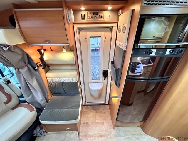 Caravana semiintegrada BÜRSTNER Nexxo T 728 *Einzelbetten-Sat-Solar*