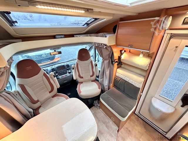 Caravana semiintegrada BÜRSTNER Nexxo T 728 *Einzelbetten-Sat-Solar*