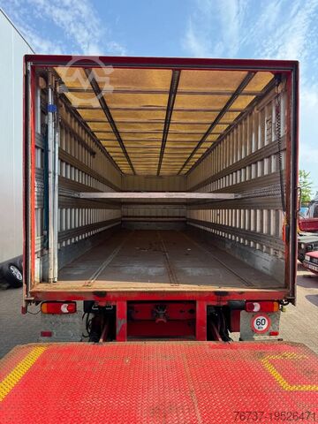 Chiếc vali Volvo FL 240 **EURO 4-MANUAL GEARBOX**