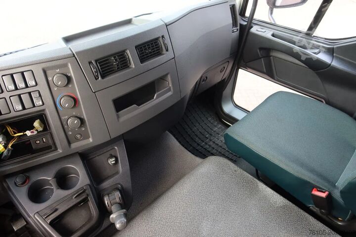 Lagaminas Volvo FL Bak + Dhollandia klep 2000 Kg