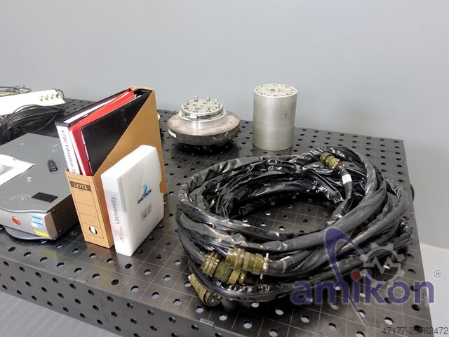 įskaitant HPA-K stiprintuvą LDS / Brüel & Kjær V780 Schwingungsprüfstand