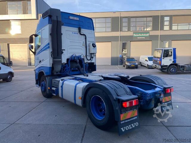 Standard-SZM Volvo FH 13.420 Globetrotter / ADR + PTO / Stand Airco
