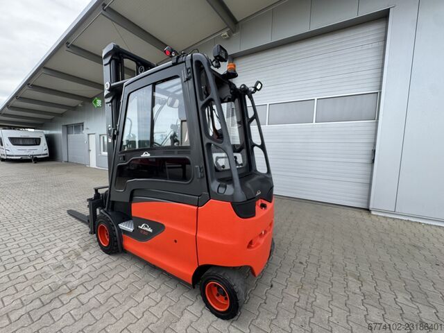 Električni viljuškar s 4 kotača Linde E30/600HL --EK