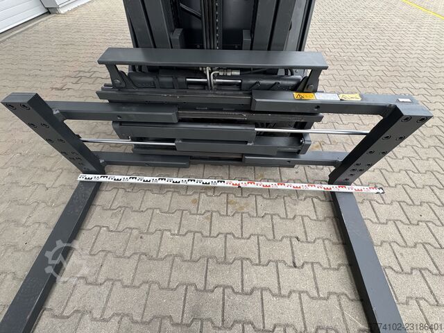 Električni viljuškar s 4 kotača Linde E30/600HL --EK