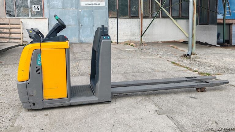 Horizontal Order Pickers Jungheinrich ECE 225 2400mm /2022y/ 1719mh