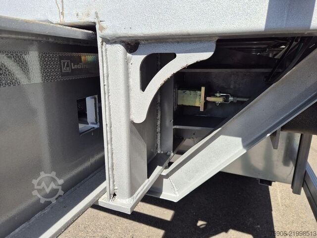 Pritschen-Sattelauflieger Lecitrailer PLATEAU TWISTLOCKS EXTENSIBLE