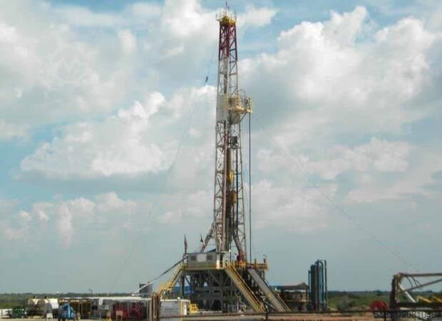 Drilling rig National 80 UE 1000 HP Oil Drilling Rig