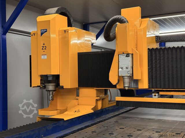 Stroj za lasersko rezanje vlakana MicroStep MSF Pro 4020 10KW Fiber mit Bohrspindel!