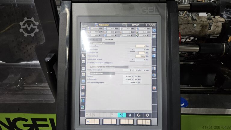 Injection moulding machine ENGEL e-max 200-50