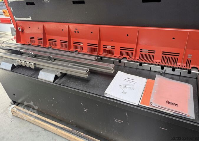 Hydraulic guillotine shear AMADA PROMECAM GX 4000 x 8 mm
