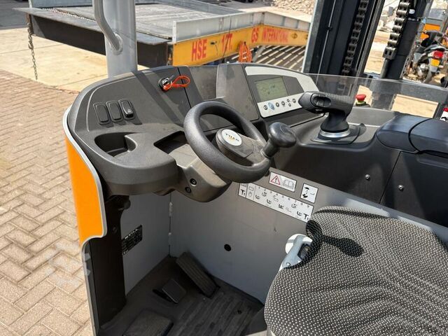 VS-22932 Carrello retrattile per esterni Still FMX14SE STILL FMX14SE