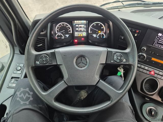 Erikoiskäyttöinen kuorma-auto TUROX 8x8 Eschlböck Biber 92 Holzhacker / 1.512h