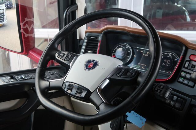 Estándar-SZM Scania R580 V8 NGS RETARDER/ FULL AIR/ HYDRAULICS/ ACC