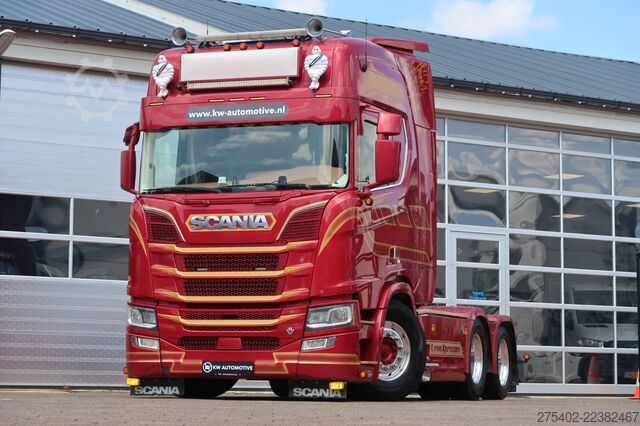 Estándar-SZM Scania R580 V8 NGS RETARDER/ FULL AIR/ HYDRAULICS/ ACC