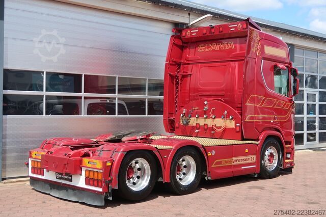 Estándar-SZM Scania R580 V8 NGS RETARDER/ FULL AIR/ HYDRAULICS/ ACC
