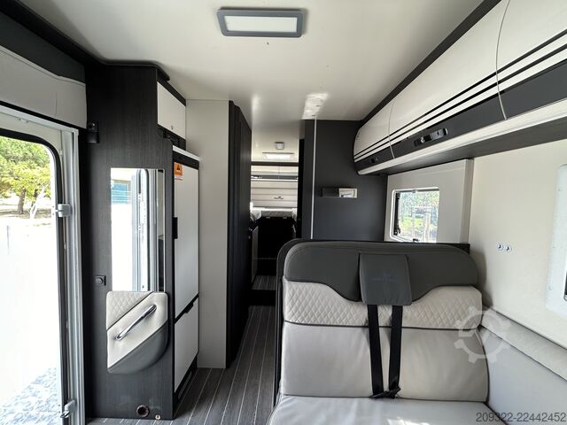 Campervan Roller Team Kronos 284M | Ford Transit 2.0 TDCi 165 CV Automatico | 5 Posti