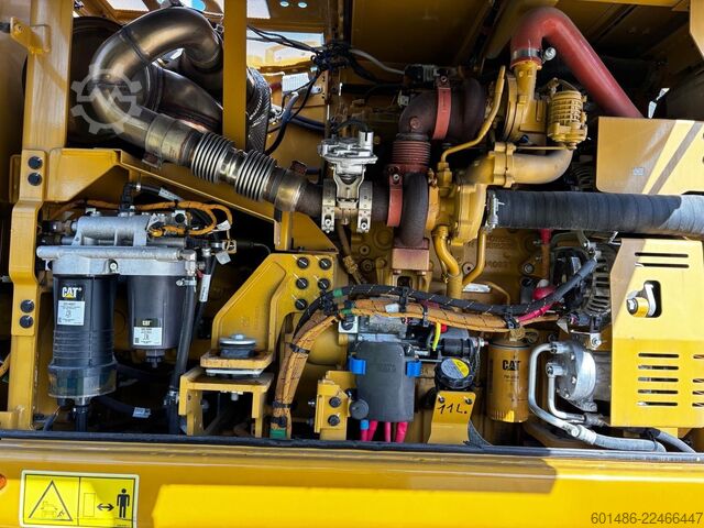 Escavadora sobre rodas CATERPILLAR M318-07 Erst 2800 Betriebsstunden