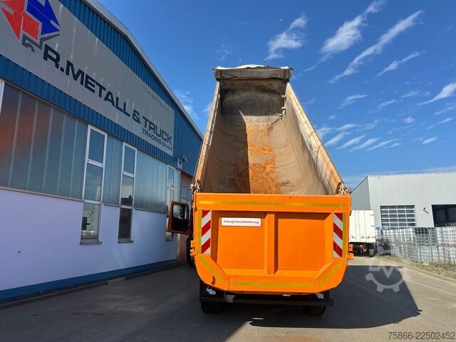 Полуприколка кипер SCHMITZ CARGOBULL SKI 24 SL 7.2 Kippsattelauflieger mit Schiebever
