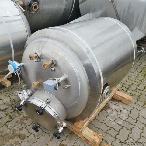 710 liter heatable/coolable pressure vessel made of V4A 