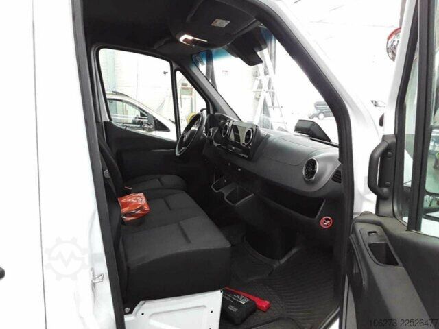 Furgoneta Mercedes-Benz Sprinter 317 CDI,L2H2,Automatik,Kamera,Navi