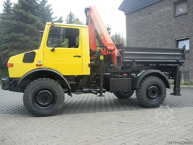 Other Mercedes-Benz UNIMOG 1300L mit großem Kran + Funkfernsteuerung