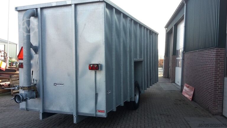 Trágyázógép  Gegalvaniseerde mestcontainer