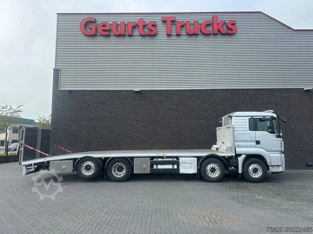 Transporteur de voitures MAN TGS 35.470 8X2 OPRIJWAGEN/MACHINE TRANSPORTER/P...