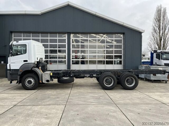 Chassis med førerhus Mercedes-Benz Axor 3344 6x4 Chassis Cabin