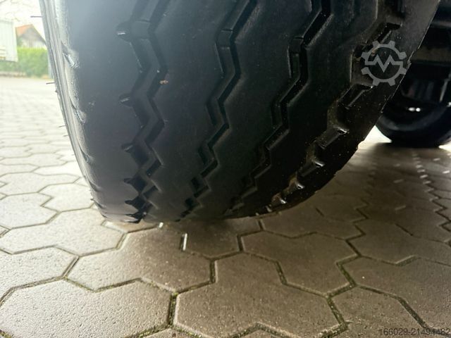 Открытый полуприцеп с тентом SCHMITZ CARGOBULL SCB Speed Curtainsider Top Zustand