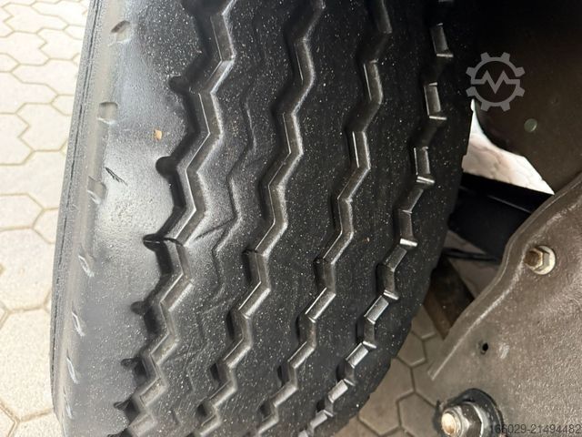 Открытый полуприцеп с тентом SCHMITZ CARGOBULL SCB Speed Curtainsider Top Zustand