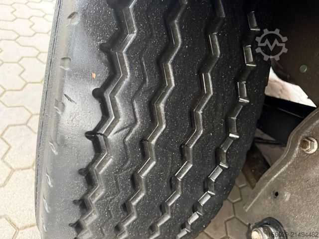 Открытый полуприцеп с тентом SCHMITZ CARGOBULL SCB Speed Curtainsider Top Zustand